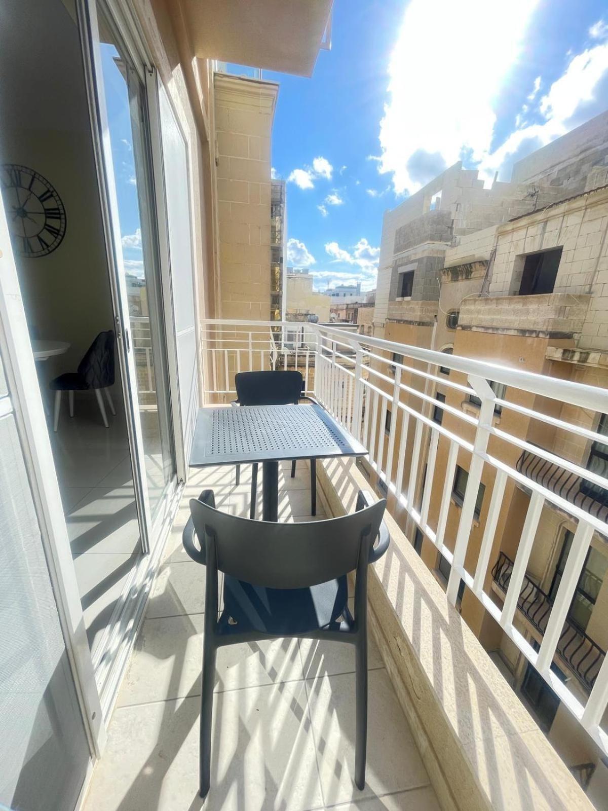 Venus Apartment Слима Экстерьер фото